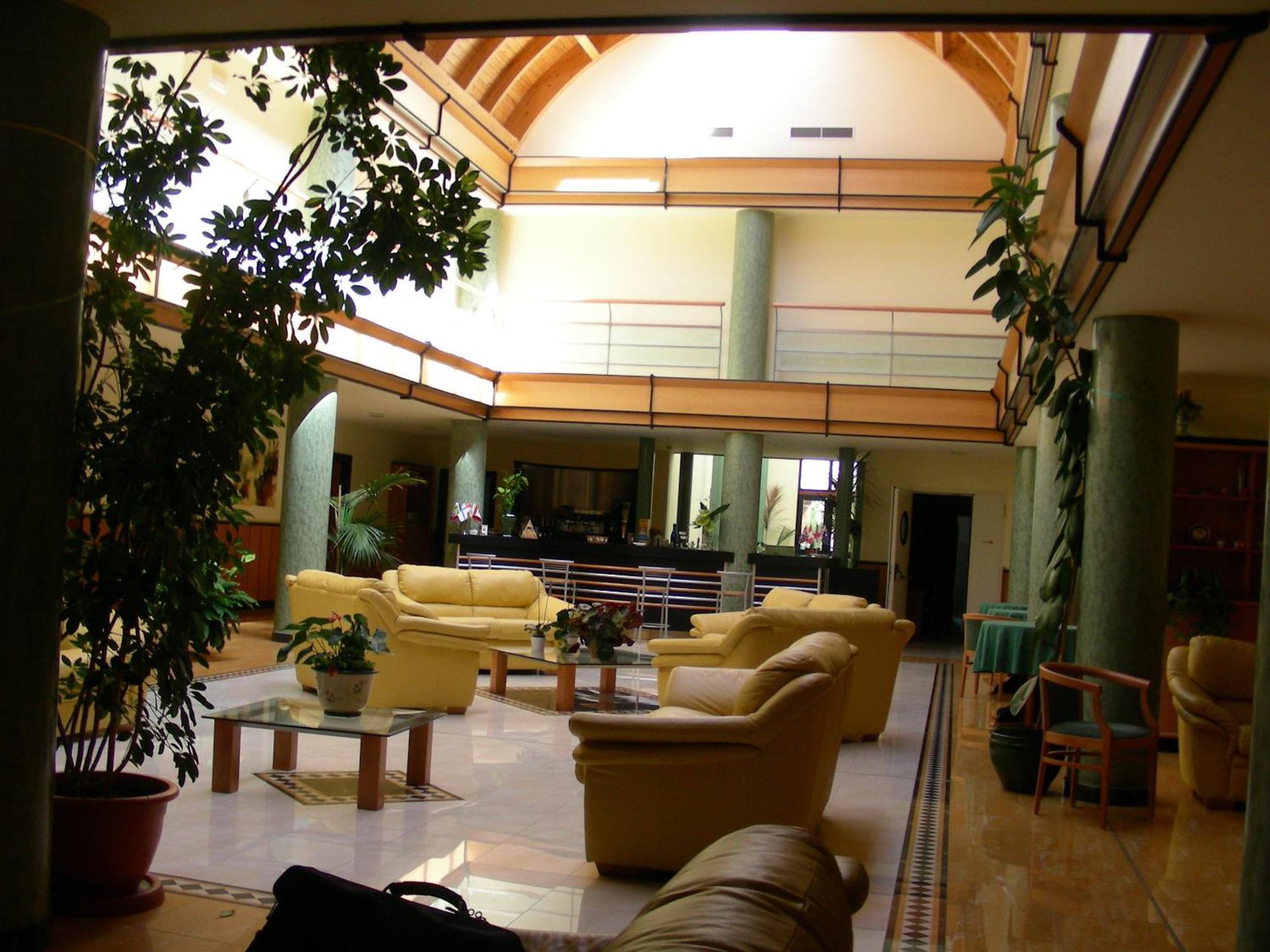 Hotel D.G. Garden Bénévent Extérieur photo
