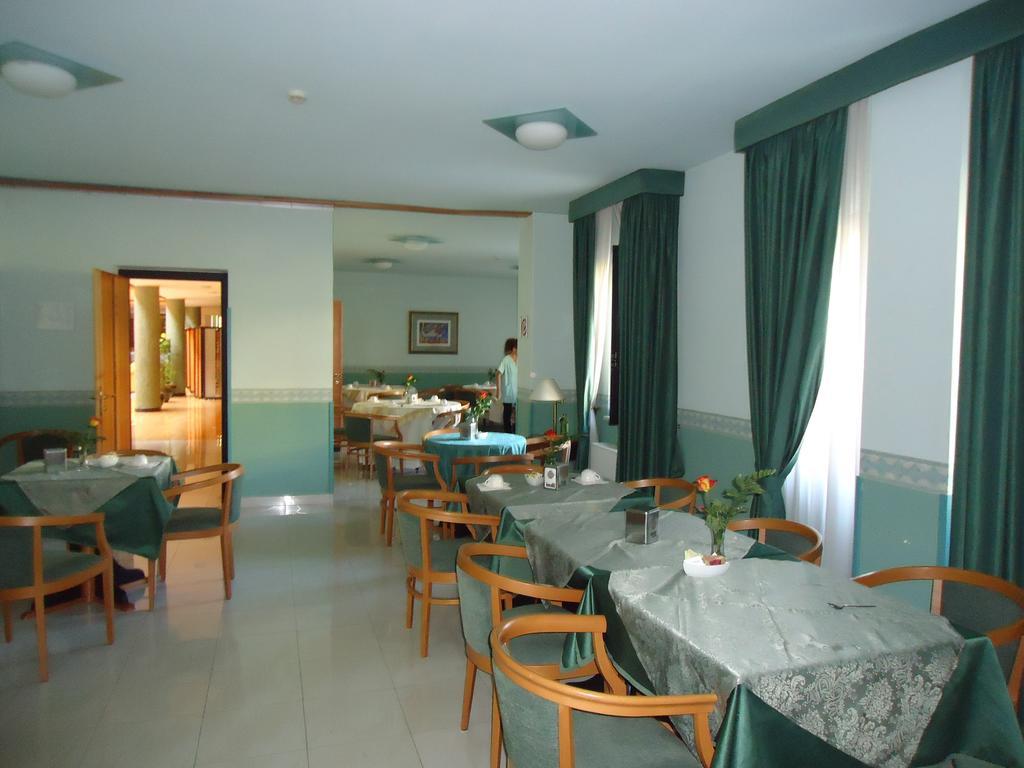 Hotel D.G. Garden Bénévent Extérieur photo